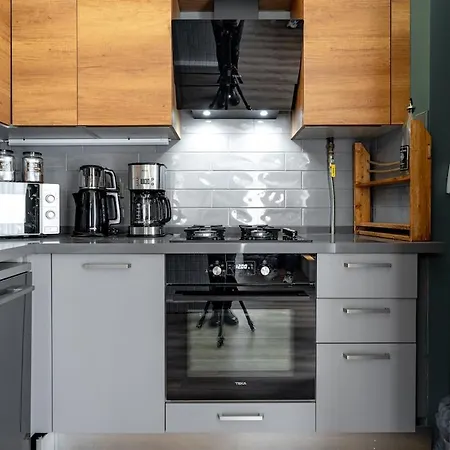 Luxury 1br Duplex With Terrace & Office In Tomtom 아파트 이스탄불