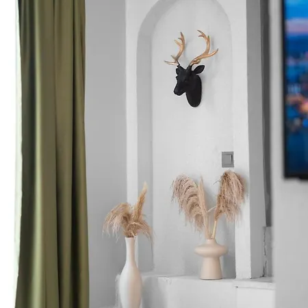 Appartement Luxury 1br Duplex With Terrace & Office In Tomtom *