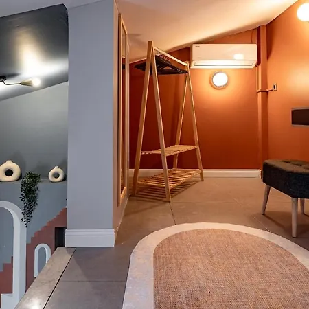 Luxury 1br Duplex With Terrace & Office In Tomtom