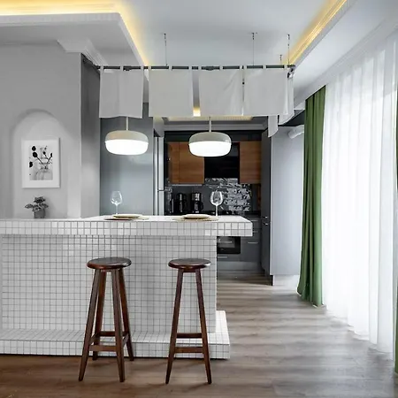 Luxury 1br Duplex With Terrace & Office In Tomtom * イスタンブール