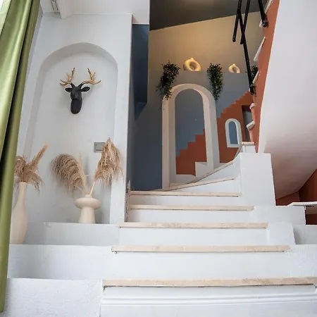 Luxury 1br Duplex With Terrace & Office In Tomtom Apartment